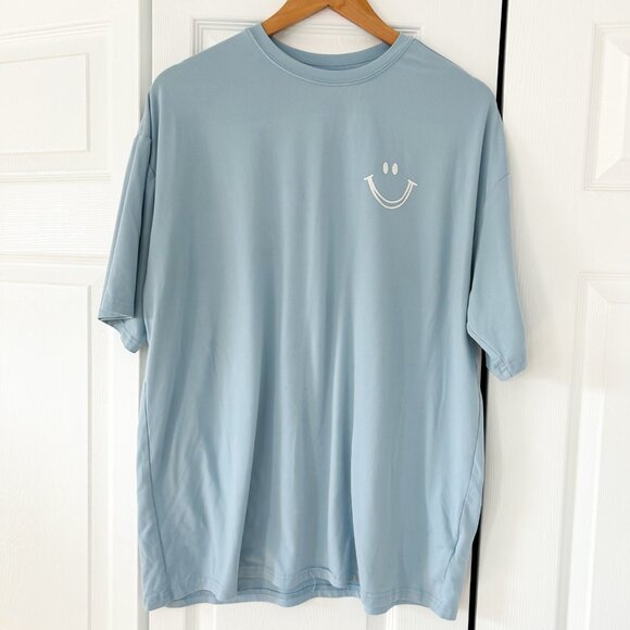 SHEIN Blue Oversized Smiley Face Graphic T-Shirt Size Small Short Sleeve EUC - Picture 1 of 4